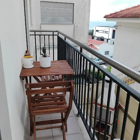 2 Bedrooms Appartement With Wifi At Nazare 1 Km Away From The Beach Apartament *