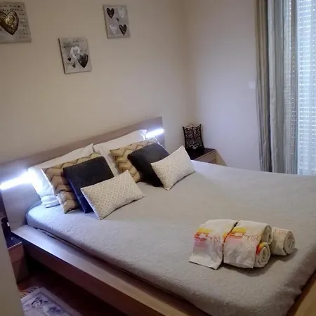 2 Bedrooms Appartement With Wifi At Nazare 1 Km Away From The Beach Apartament